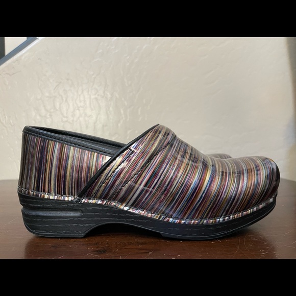 Dansko Shoes - Women’s Dansko Clog Shoes